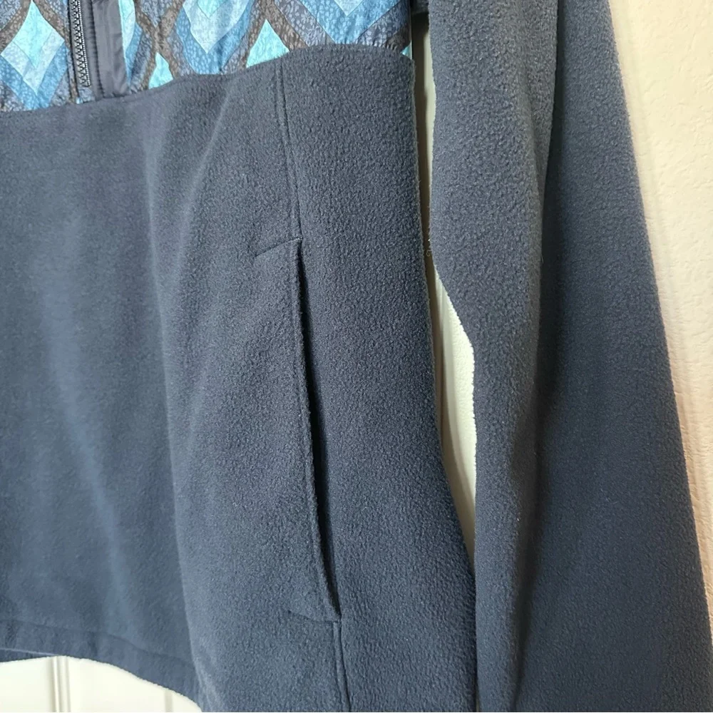 The North Face women’s 200WT Tundra pullover quilted fleece half zip size small‌